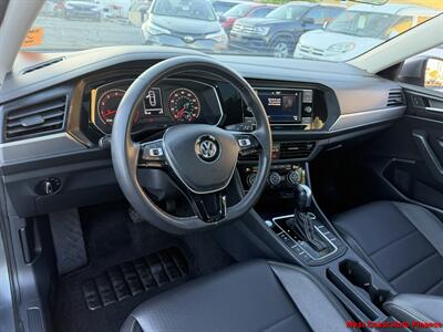 2021 Volkswagen Jetta SE   - Photo 8 - San Marcos, CA 92078