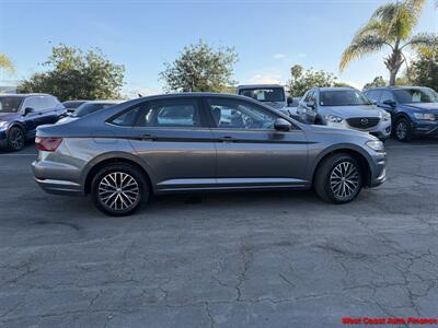2021 Volkswagen Jetta SE   - Photo 5 - San Marcos, CA 92078