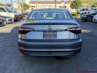 2021 Volkswagen Jetta SE   - Photo 18 - San Marcos, CA 92078