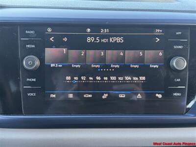 2022 Volkswagen Taos SE  & Bk Up Camera - Photo 31 - San Marcos, CA 92078