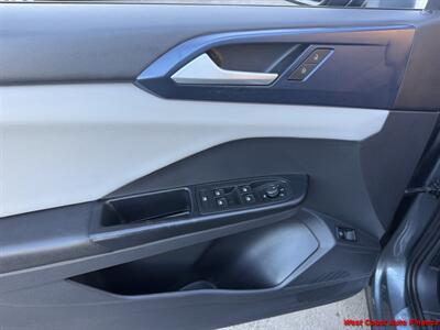 2022 Volkswagen Taos SE  & Bk Up Camera - Photo 52 - San Marcos, CA 92078