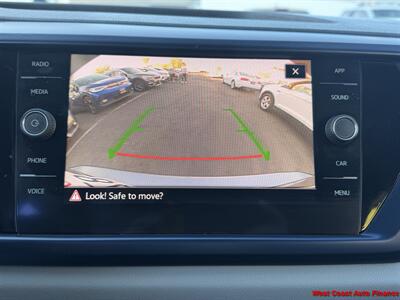 2022 Volkswagen Taos SE  & Bk Up Camera - Photo 3 - San Marcos, CA 92078