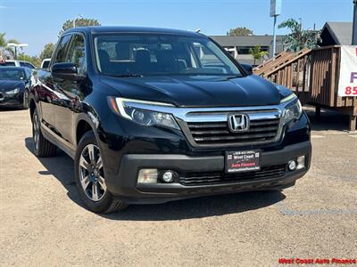 2017 Honda Ridgeline RTL-T  w/Navigation and Back up Camera