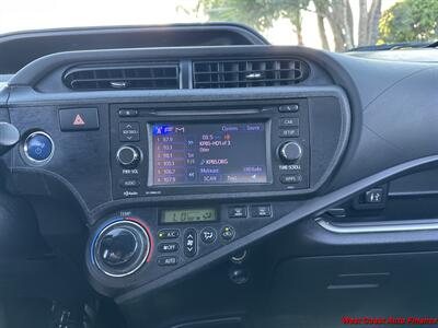 2014 Toyota Prius c Four   - Photo 17 - San Diego, CA 92111