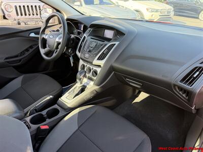 2013 Ford Focus SE   - Photo 8 - San Marcos, CA 92078