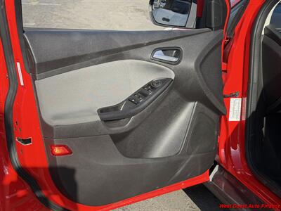 2013 Ford Focus SE   - Photo 14 - San Marcos, CA 92078