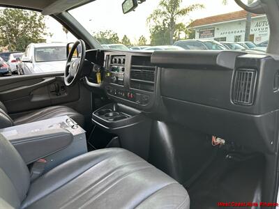 2015 Chevrolet Express 2500  w/Bk Up Camera - Photo 17 - San Marcos, CA 92078