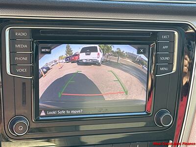 2019 Volkswagen Passat Wolfsburg  w/Bk Up Camera - Photo 4 - San Diego, CA 92111