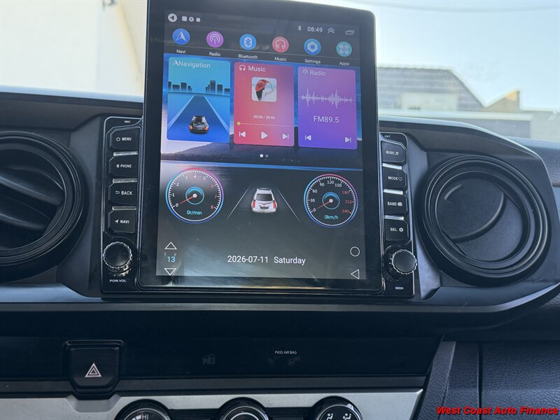 View vehicle photo 4
