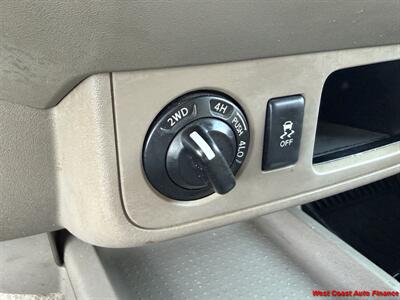 2016 Nissan Frontier SV  4X4 - Photo 4 - San Marcos, CA 92078