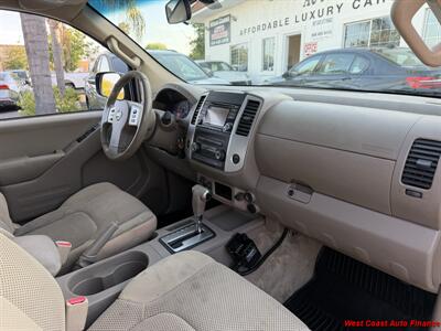 2016 Nissan Frontier SV  4X4 - Photo 5 - San Marcos, CA 92078