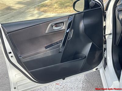 2018 Toyota Corolla iM  w/Bk Up Camera - Photo 15 - San Diego, CA 92111