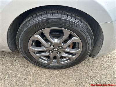 2019 Toyota Yaris LE  w/Bk Up Camera - Photo 21 - San Diego, CA 92111