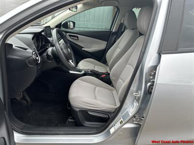 2019 Toyota Yaris LE  w/Bk Up Camera - Photo 6 - San Diego, CA 92111