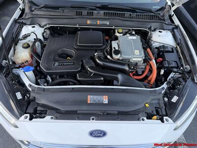 2016 Ford Fusion Hybrid SE  w/Bk up Camera - Photo 31 - San Marcos, CA 92078