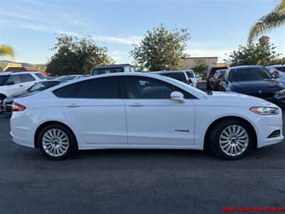 2016 Ford Fusion Hybrid SE  w/Bk up Camera - Photo 30 - San Marcos, CA 92078