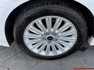 2016 Ford Fusion Hybrid SE  w/Bk up Camera - Photo 32 - San Marcos, CA 92078