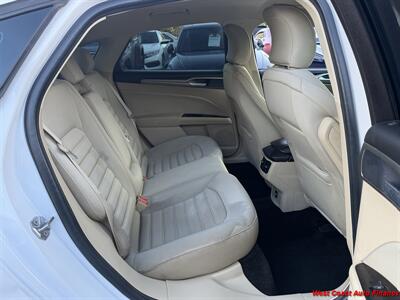 2016 Ford Fusion Hybrid SE  w/Bk up Camera - Photo 18 - San Marcos, CA 92078