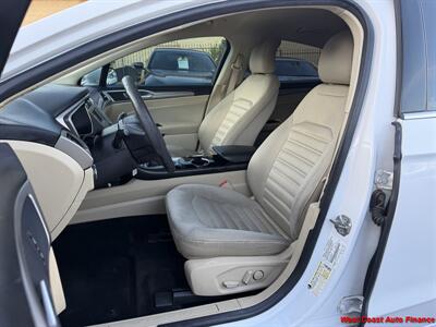 2016 Ford Fusion Hybrid SE  w/Bk up Camera - Photo 13 - San Marcos, CA 92078