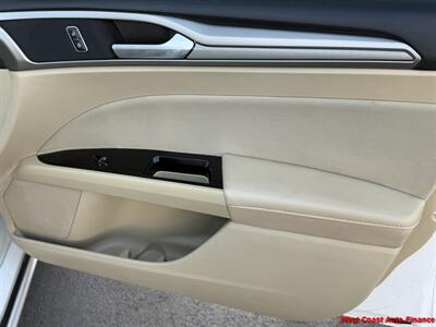2016 Ford Fusion Hybrid SE  w/Bk up Camera - Photo 26 - San Marcos, CA 92078