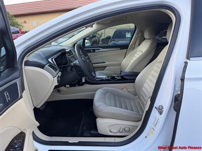 2016 Ford Fusion Hybrid SE  w/Bk up Camera - Photo 14 - San Marcos, CA 92078