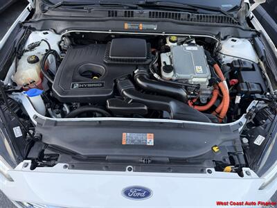 2016 Ford Fusion Hybrid SE  w/Bk up Camera - Photo 27 - San Marcos, CA 92078