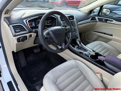 2016 Ford Fusion Hybrid SE  w/Bk up Camera - Photo 12 - San Marcos, CA 92078