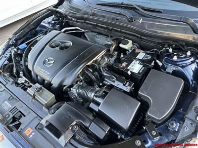 2018 Mazda Mazda3 Touring w/Bk Up Camera - Photo 20 - San Diego, CA 92111