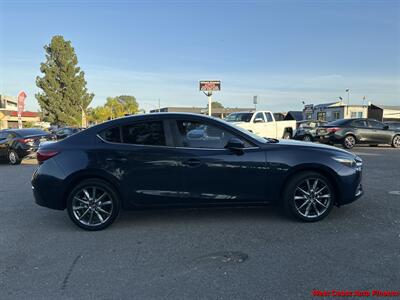 2018 Mazda Mazda3 Touring w/Bk Up Camera - Photo 5 - San Diego, CA 92111