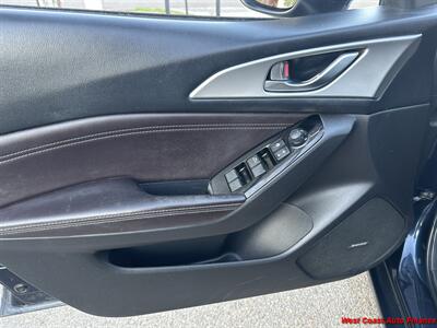 2018 Mazda Mazda3 Touring w/Bk Up Camera - Photo 15 - San Diego, CA 92111