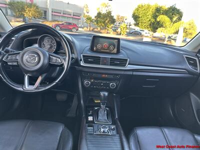 2018 Mazda Mazda3 Touring w/Bk Up Camera - Photo 4 - San Diego, CA 92111