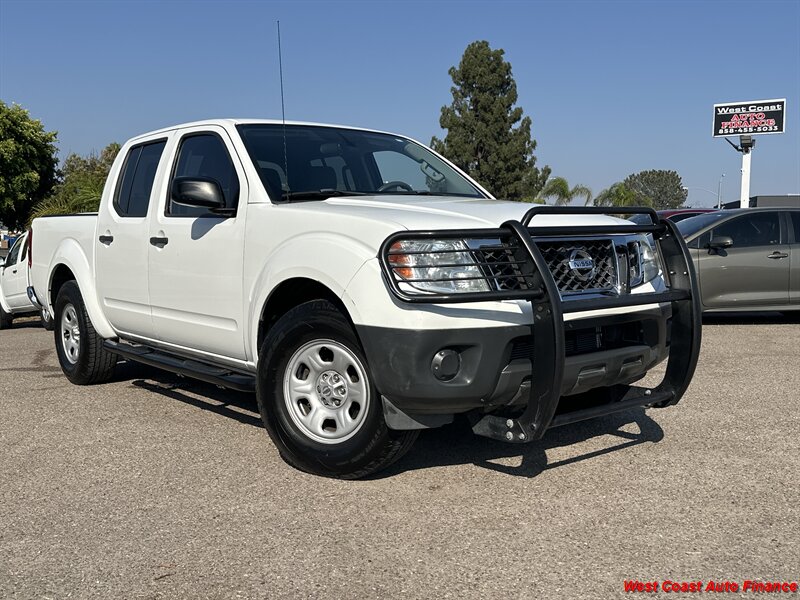 2015 Nissan Frontier S  