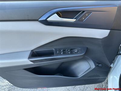 2023 Volkswagen Taos SE  w/Bk Up Camera - Photo 32 - San Marcos, CA 92078