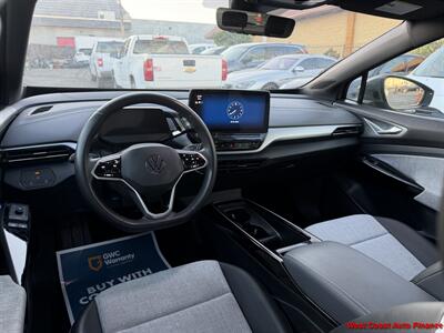 2023 Volkswagen ID.4 Pro w/Navigation and Back up Camera - Photo 10 - San Marcos, CA 92078