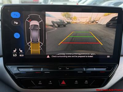 2023 Volkswagen ID.4 Pro w/Navigation and Back up Camera - Photo 13 - San Marcos, CA 92078