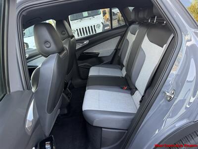 2023 Volkswagen ID.4 Pro w/Navigation and Back up Camera - Photo 23 - San Marcos, CA 92078