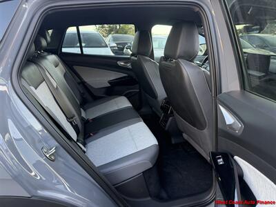 2023 Volkswagen ID.4 Pro w/Navigation and Back up Camera - Photo 15 - San Marcos, CA 92078