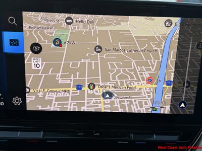 2023 Volkswagen ID.4 Pro w/Navigation and Back up Camera - Photo 4 - San Marcos, CA 92078