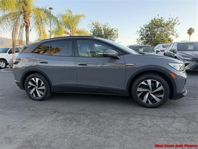 2023 Volkswagen ID.4 Pro w/Navigation and Back up Camera - Photo 5 - San Marcos, CA 92078
