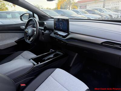 2023 Volkswagen ID.4 Pro w/Navigation and Back up Camera - Photo 11 - San Marcos, CA 92078