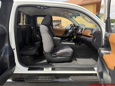 2016 Toyota Tacoma SR5   - Photo 11 - San Marcos, CA 92078