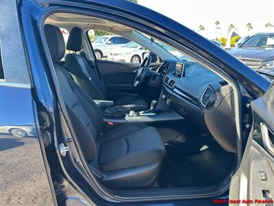 2015 Mazda Mazda3 i Touring  w/Bk Up Camera - Photo 15 - San Diego, CA 92111