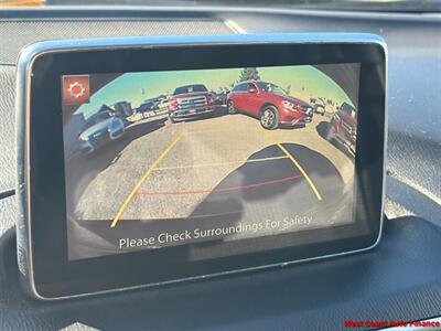 2015 Mazda Mazda3 i Touring  w/Bk Up Camera - Photo 7 - San Diego, CA 92111