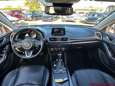 2017 Mazda Mazda3 Grand Touring  w/Navigation and Back up Camera - Photo 14 - San Diego, CA 92111