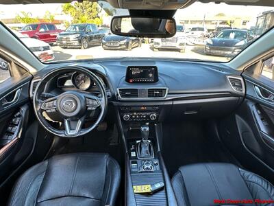 2017 Mazda Mazda3 Grand Touring  w/Navigation and Back up Camera - Photo 3 - San Diego, CA 92111