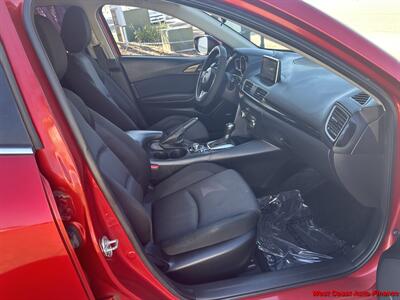 2015 Mazda Mazda3 i Touring  w/Bk Up Camera - Photo 20 - San Diego, CA 92111