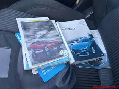 2015 Mazda Mazda3 i Touring  w/Bk Up Camera - Photo 32 - San Diego, CA 92111