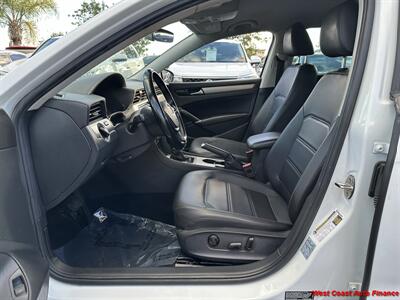 2020 Volkswagen Passat SE w/Bk Up Camera - Photo 8 - San Marcos, CA 92078