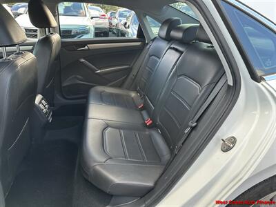 2020 Volkswagen Passat SE w/Bk Up Camera - Photo 16 - San Marcos, CA 92078