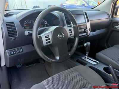 2019 Nissan Frontier SV V6  4X4 w/Back up Camera - Photo 9 - San Marcos, CA 92078